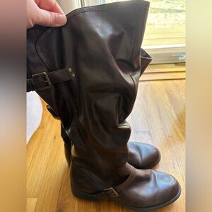 Like new women’s boots wide with wide calf
